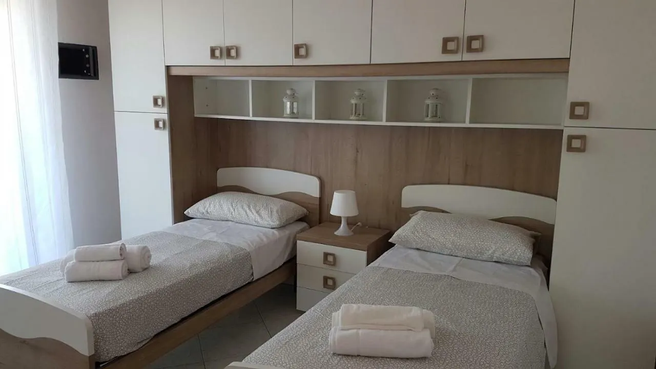 Domus Maris Viserba: Beachfront Stay Near Rimini Fairgrounds