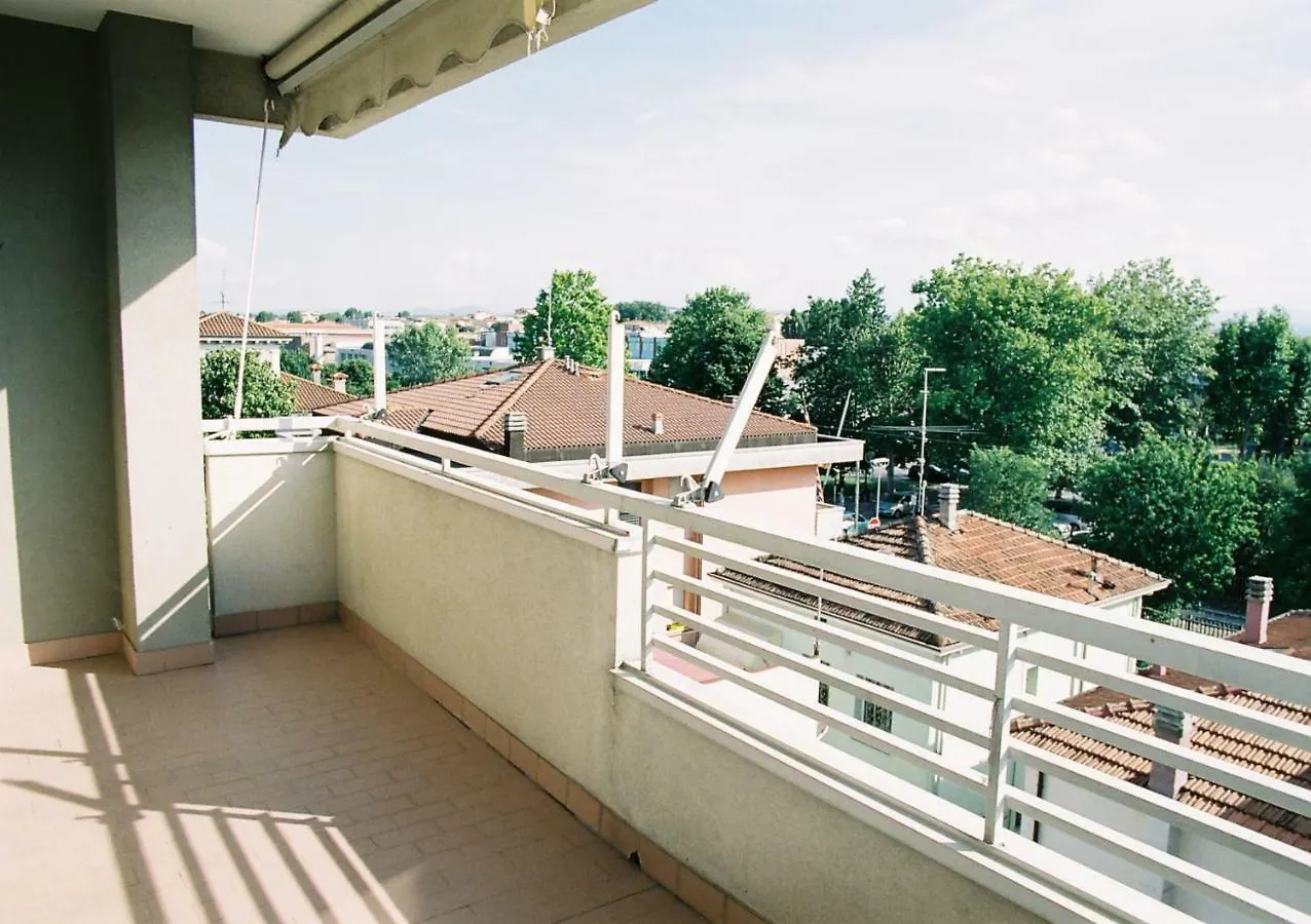 Domus Maris Viserba: Beachfront Stay Near Rimini Fairgrounds 0*,  Italy