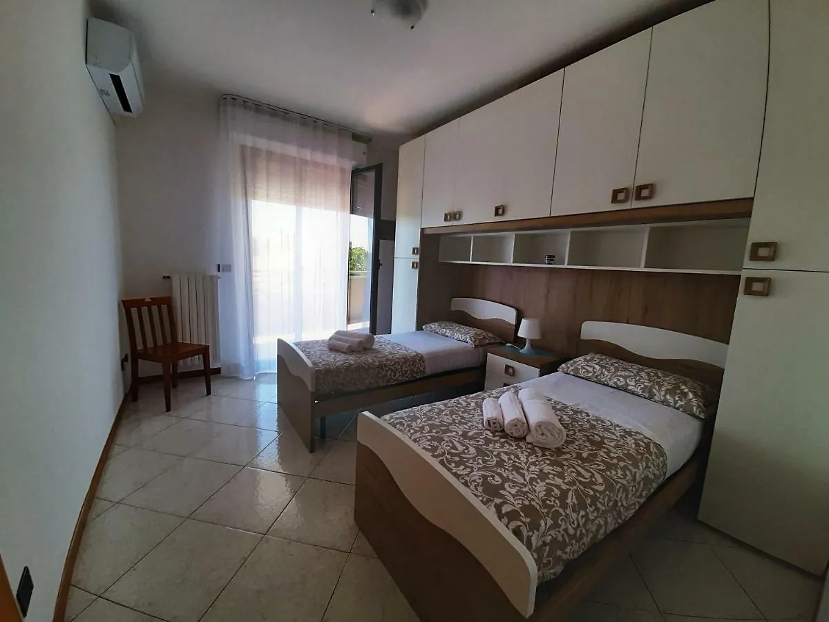 Domus Maris Viserba: Beachfront Stay Near Rimini Fairgrounds
