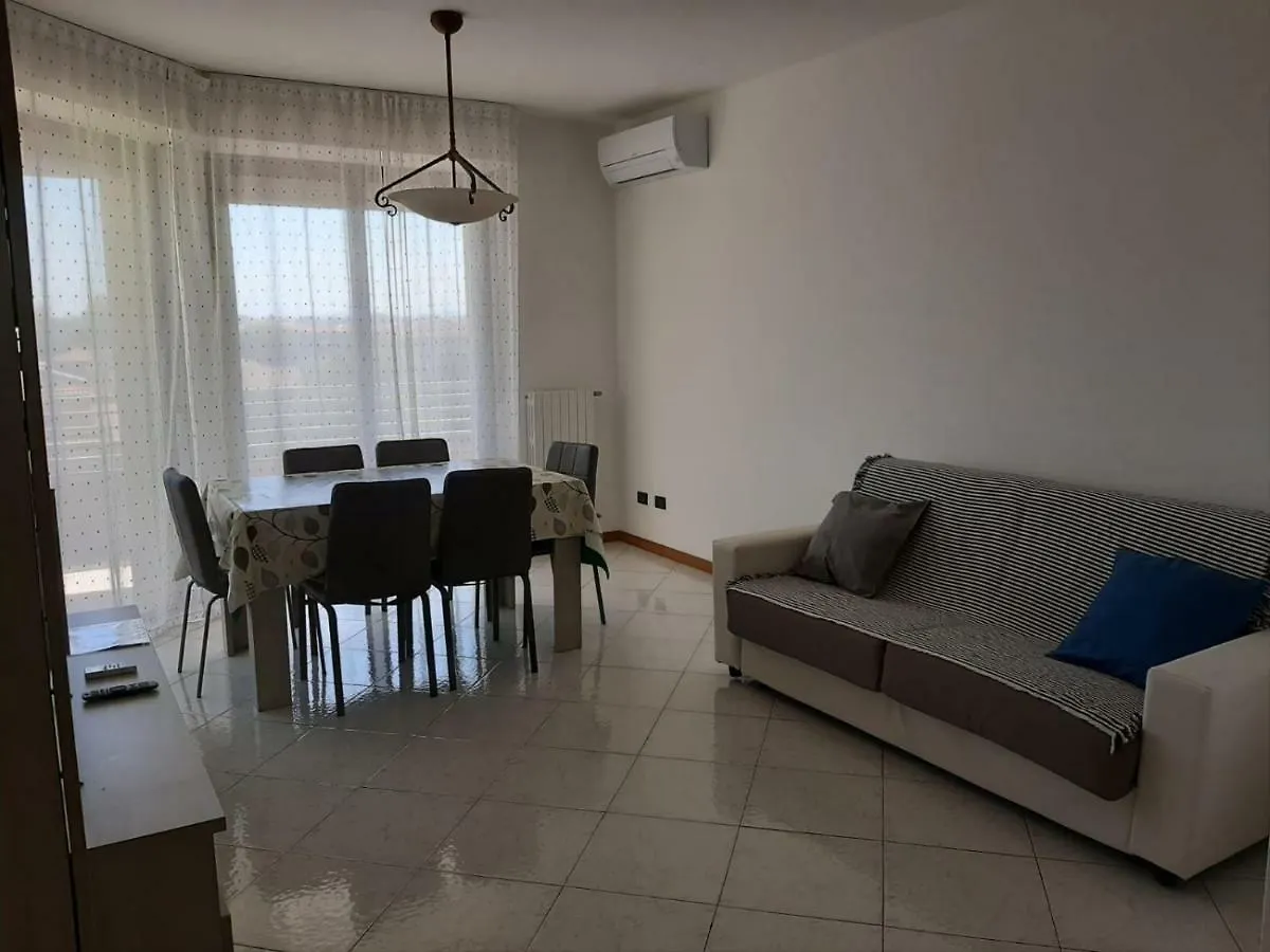 Domus Maris Viserba: Beachfront Stay Near Rimini Fairgrounds Apartment